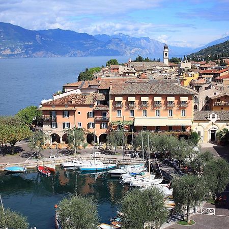 Albergo Ristorante Gardesana ***S Torri Del Benaco Exterior foto